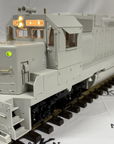 USA Trains R22200 GP38-2 EMD UNDECORATED Diesel Locomotive MINT G Scale Tested