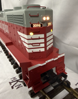USA Trains 22201 Burlington GP-38-2 Diesel Locomotive #2098 G Scale New/Box