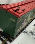 USA TRAINS R13029 MERRY CHRISTMAS 2011 Santa Express Reefer Car G Scale