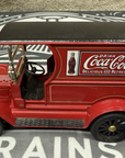 Coca-Cola 1917 Ford Model T Cargo Van in 1:24 scale Motor City Classics in Box