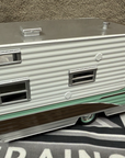 1964 Winnebago 216 Camper 1/24 Diecast Toy Metal Greenlight Hitch Trailers LN