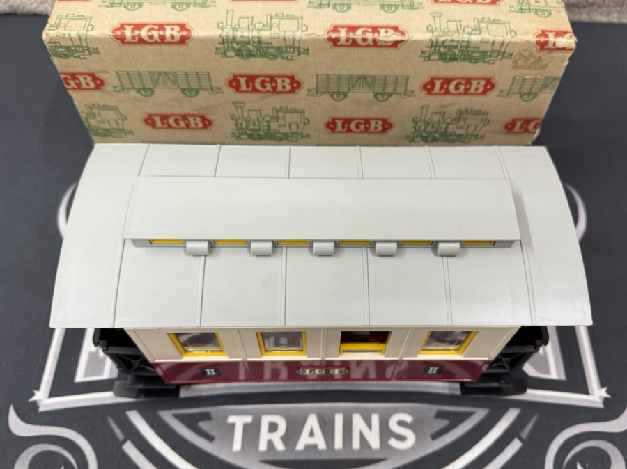LGB 3011 Second (2nd) Class Red Passenger Coach Car early years G-Scale EX/Box