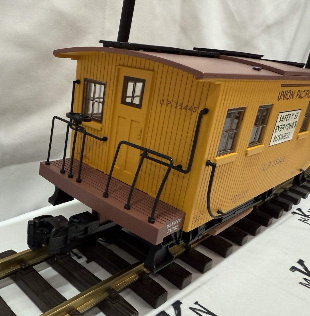 ARISTO CRAFT 46953 UNION PACIFIC TRACK CLEANING CABOOSE W/ METAL WHEEL ...