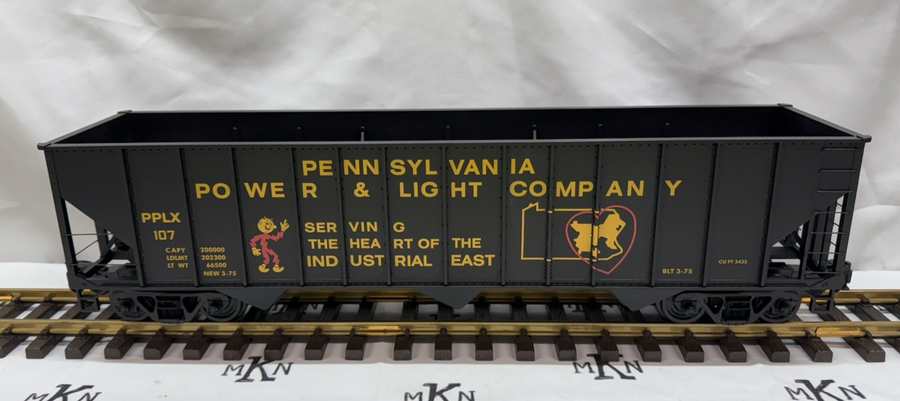 Aristo Craft 41497S-C Pennsylvania Power Light Co. 3 Bay 100 Ton Hopper G Scale