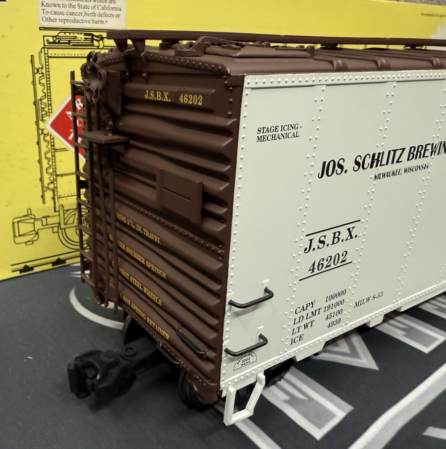 ARISTO CRAFT ART-46202 SCHLITZ BEER Reefer METAL WHEELS G SCALE LN/BOX