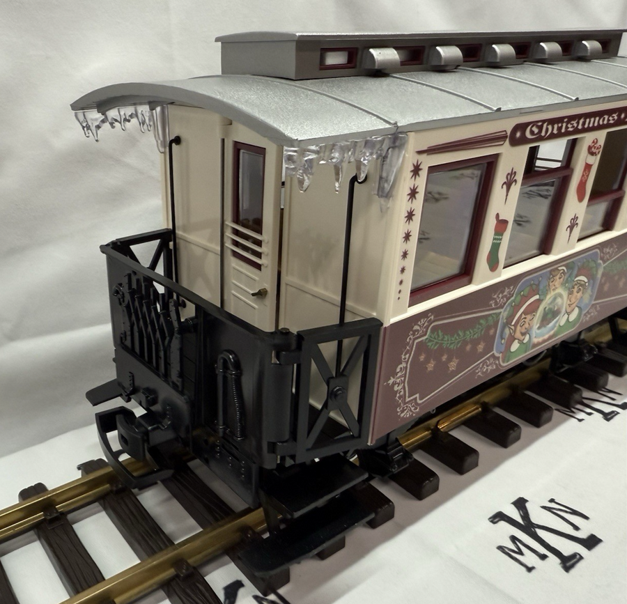 LGB 36022 G 2022 Christmas Passenger Car G Scale Brand New