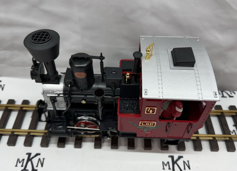 LGB 2320D CHRISTMAS 0-4-0 STEAM ENGINE WITH SANTA CLAUS G Scale New