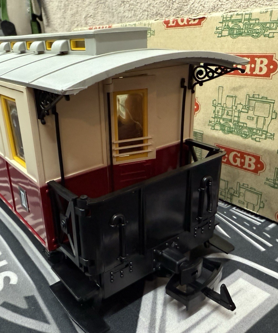 LGB 3011 Second (2nd) Class Red Passenger Coach Car early years G-Scale EX/Box