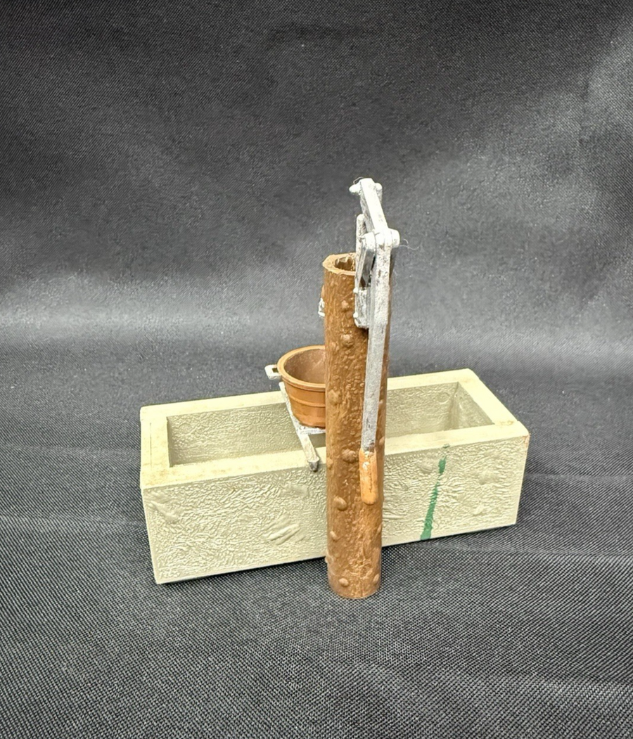 Pola LGB 915 Well Pump with Trough LN G Scale