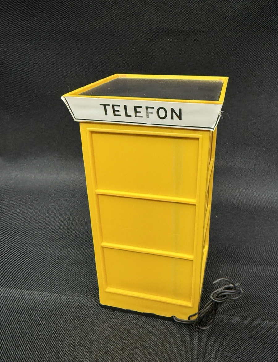 Pola LGB 952 G Scale Lighted Telephone Booth Excellent Tested