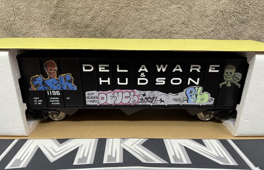 Aristo craft ART 41425 Delaware & Hudson 100 Ton Hopper Graffiti G Scale LN/BOX