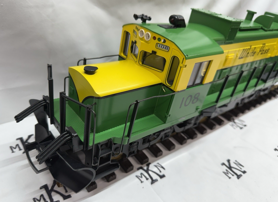 LGB 25552 White Pass green and yellow ALCO #108 DC/DCC locomotive G Scale