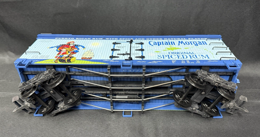 USA Trains R16431 Captain Morgan Spiced Rum Refrigera Reefer Car EX
