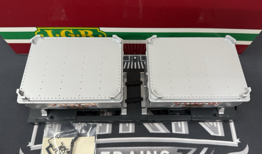 LGB 41860 G Scale WP&YR Yukon Gold Discovery Flatcar with Containers G Scale New