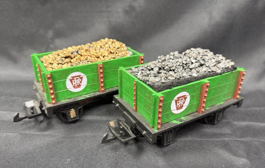 HLW Hartland Locomotive Train Works G Scale Gondola Kits Gold Coal Loads G Scale