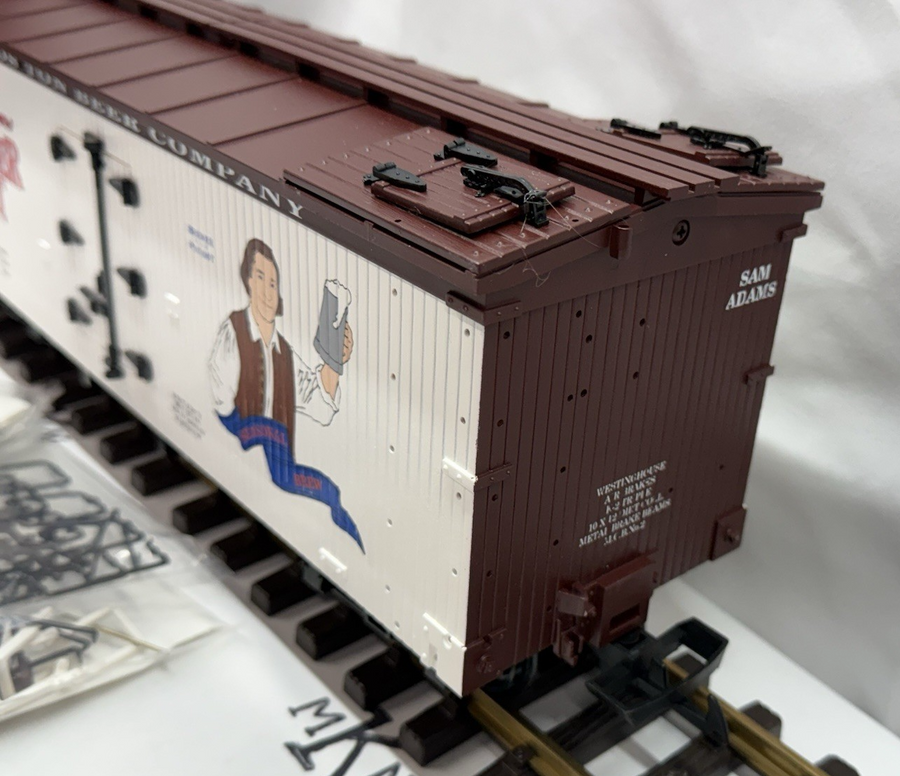 USA Trains R-16279 Sam Adams "October Fest" Beer Reefer Car G Scale