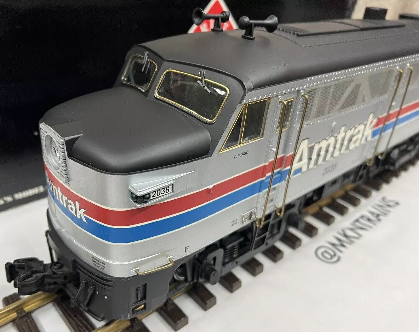 Aristo-Craft 22336 G Amtrak Alco FA-1 Diesel Locomotive - Painted Roof EX/Box