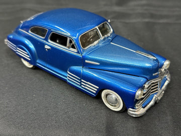 1948 Chevy Aerosedan Fleetline 1/24 Scale Diecast Model by MotorMax - Blue