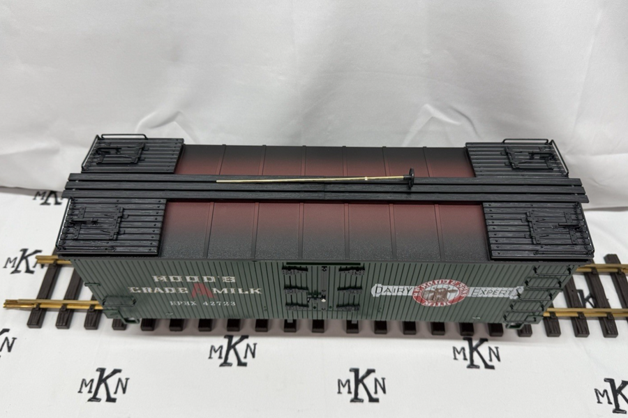 LGB G Scale 42723 Hood’s Grade A Milk Reefer Car G Scale LN/Box/Sleeve