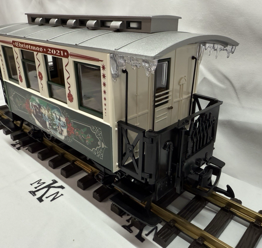 LGB 36021 Christmas 2021 Car Passenger Coach Brand New G Scale