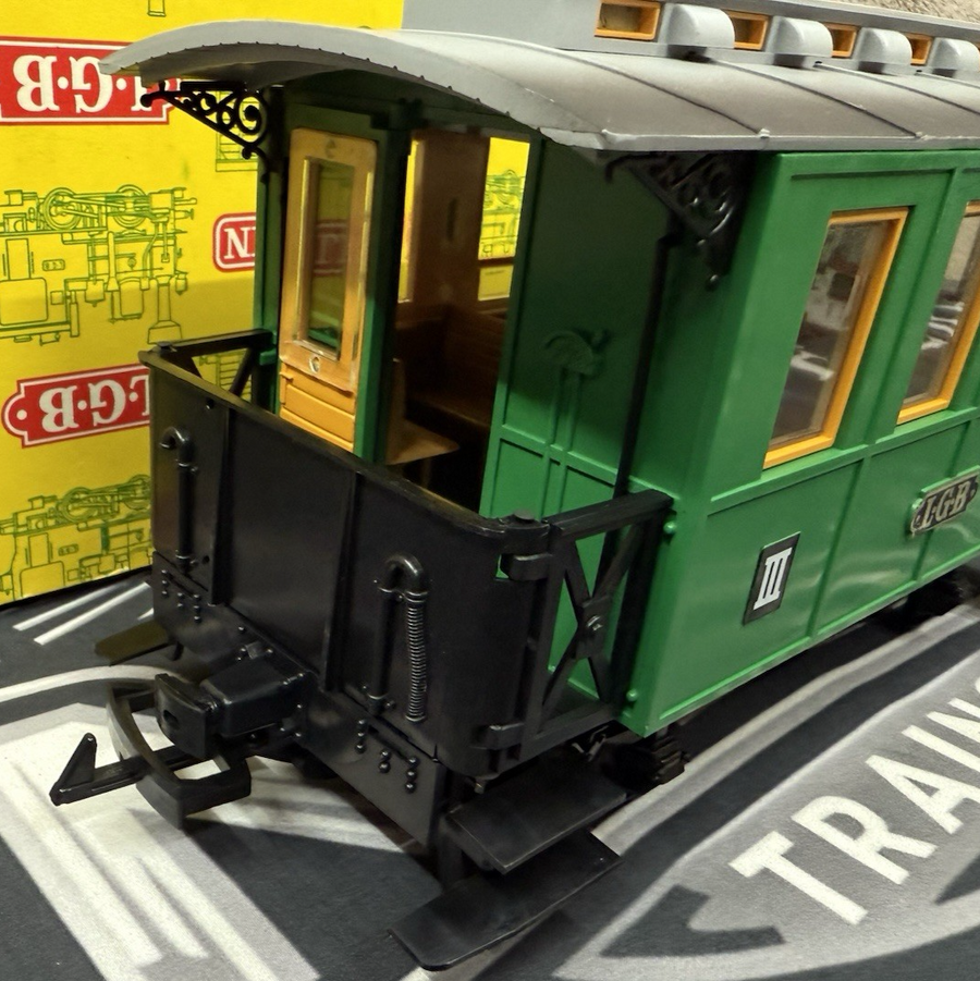 LGB 3010 Green #3 III G Scale 3rd class Passenger car New Old Stock Yellow Box