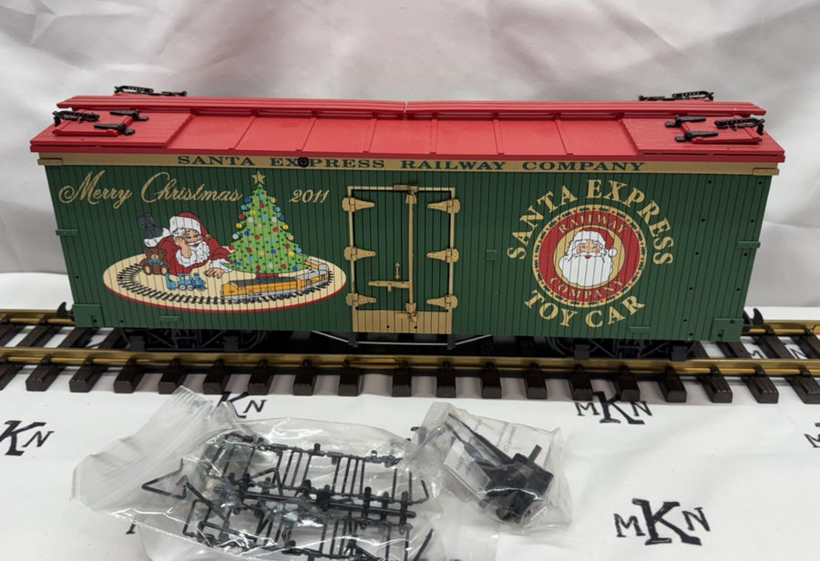 USA TRAINS R13029 MERRY CHRISTMAS 2011 Santa Express Reefer Car G Scale