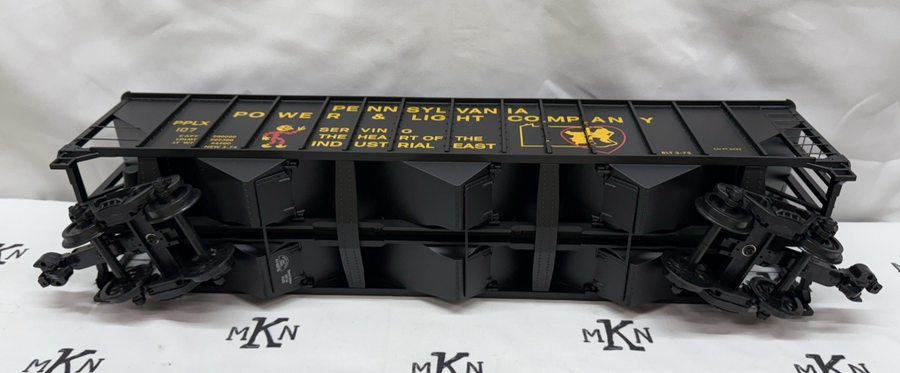 Aristo Craft 41497S-C Pennsylvania Power Light Co. 3 Bay 100 Ton Hopper G Scale