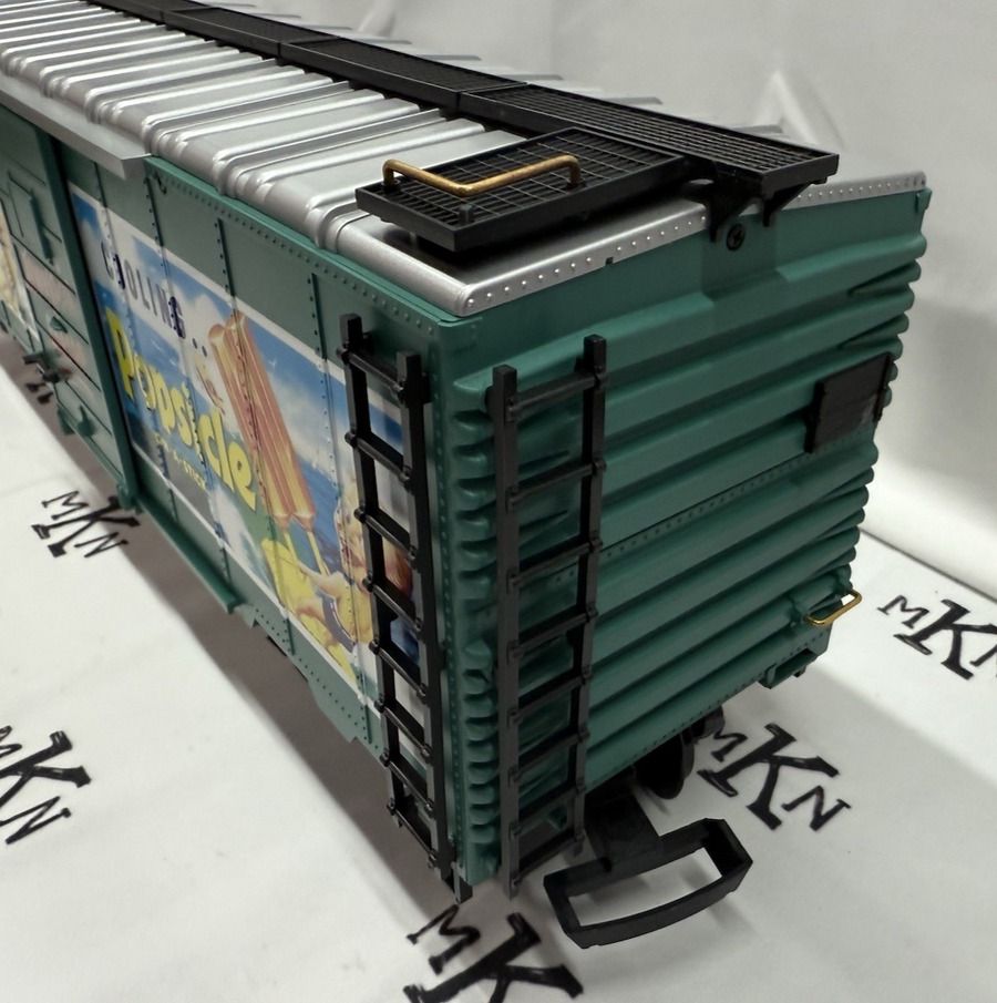 LGB 48913 Popsicle "Always In Season" Box Car Brand New with Sleeve G Scale
