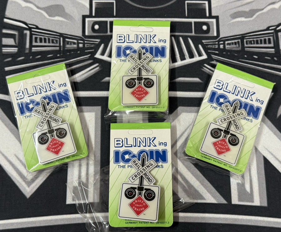 Vintage ARISTO-CRAFT  TRAINS Blinking Hat Pins New Sealed 4 total pieces G Scale