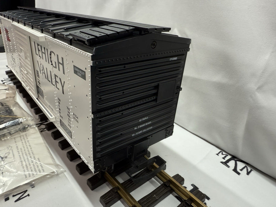 USA Trains R19060D Lehigh Valley Simulated Steel Box Car #62082 G Scale