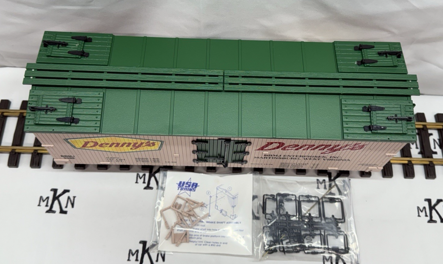 USA Trains Denny's Restaurant Refrigeration Reefer Car G Scale