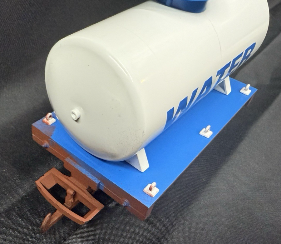 HLW Hartland Locomotive Train Works G Scale Tank Cars Kit Cars x2