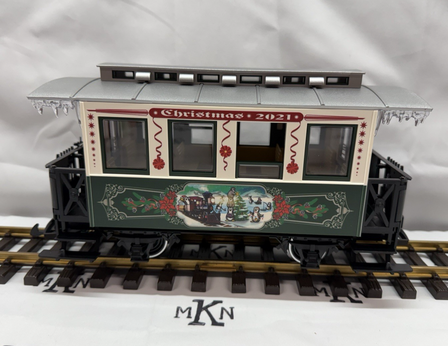 LGB 36021 Christmas 2021 Car Passenger Coach Brand New G Scale