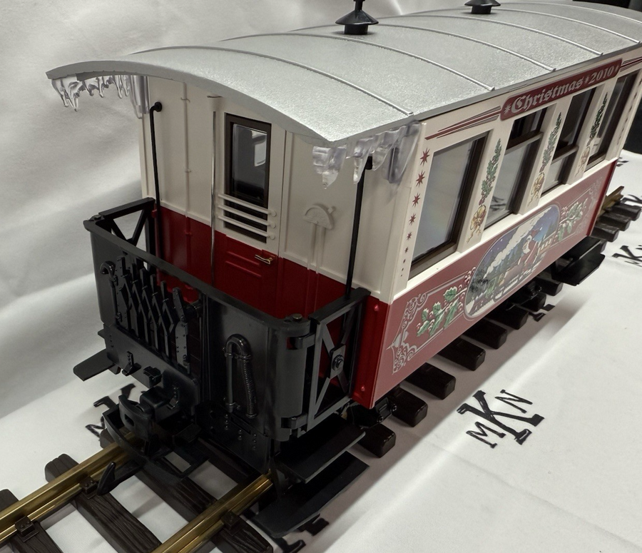 LGB 35072 Christmas 2010 Passenger Car Coach Brand New G Scale