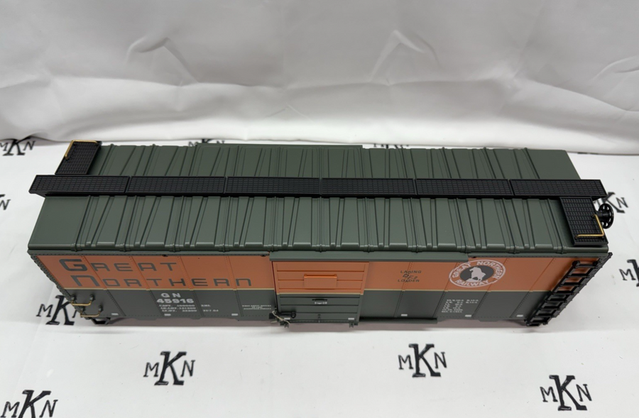 LGB 45916 Great Northern Box Car Kadee Couplers G Scale Old Stock No Trucks