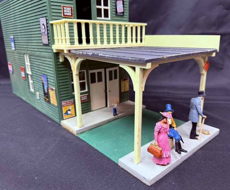 Pola LGB 1805 G Scale Old West Wells Fargo Express Office Customized Excellent