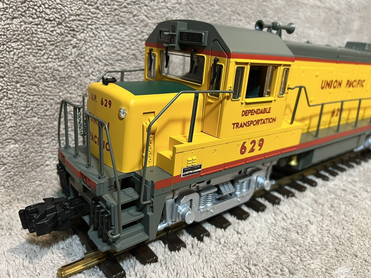 Aristo-Craft 22113 G Scale Union Pacific U25B Diesel Locomotive #629 EX/box