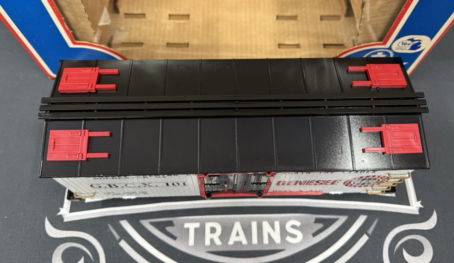 KALAMAZOO Trains 1871-8 G Scale Genesee Beer REEFER - G gauge LN/Box