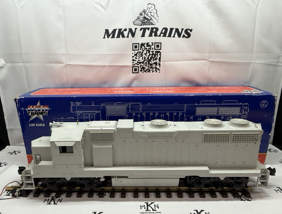 USA Trains R22200 GP38-2 EMD UNDECORATED Diesel Locomotive MINT G Scale Tested