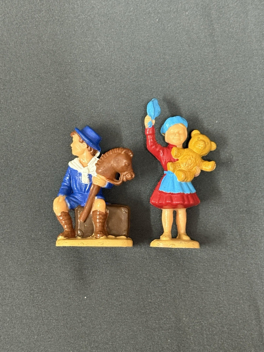 LGB G SCALE WOMEN AND CHILDREN FIGURE FIGURINE PEOPLE FOR MODEL TRAIN LAYOUT