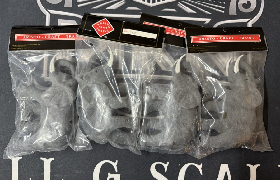 Aristo Craft Trains Art-66012 Elephant Circus Figurine G Scale (4 Piece Lot) NEW