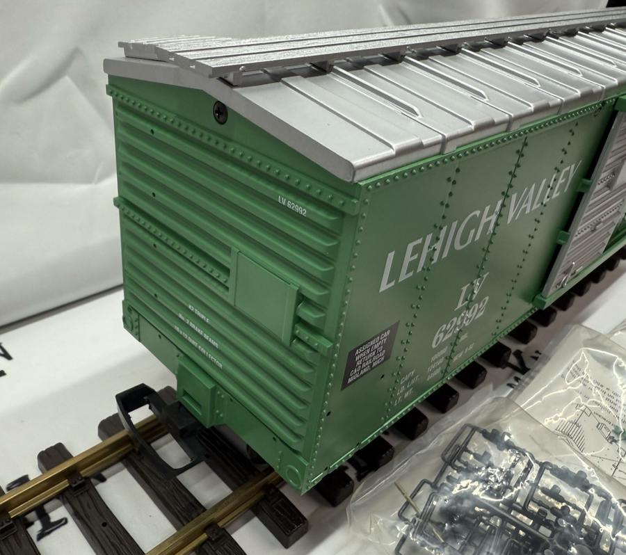USA Trains R-19060A Lehigh Valley Steel Boxcar #62992 G Scale