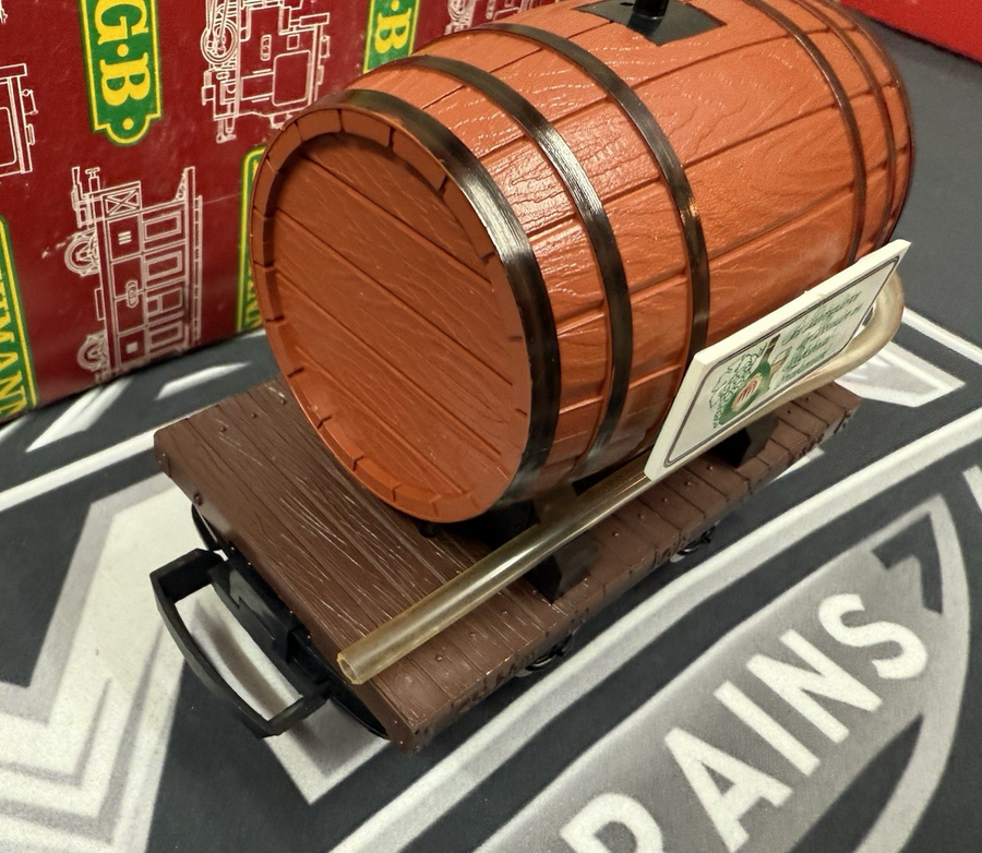 LGB 4047 G-Scale Wine Beer Barrel in NEW old stock G Scale Flat Car Box