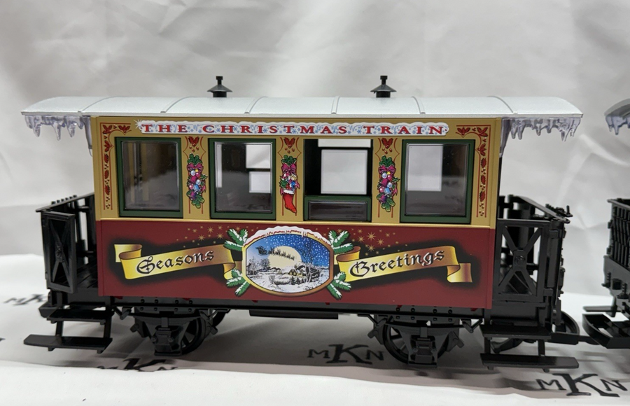 LGB 72534 Christmas Train "Seasons Greetings" Starter Set 2000 G Scale