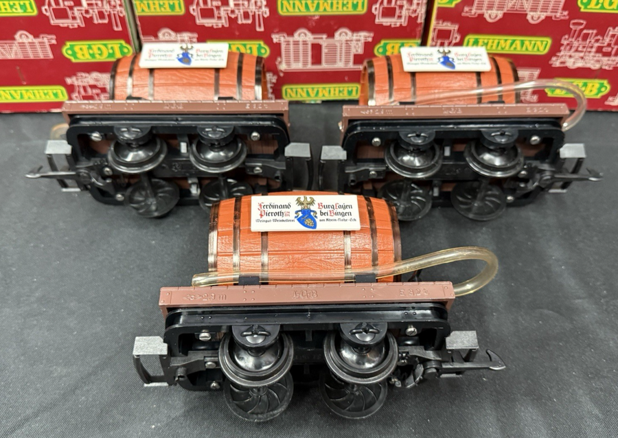 LGB 4047 G-Scale Wine Beer Barrel in NEW old stock G Scale Flat Car Lot of 3
