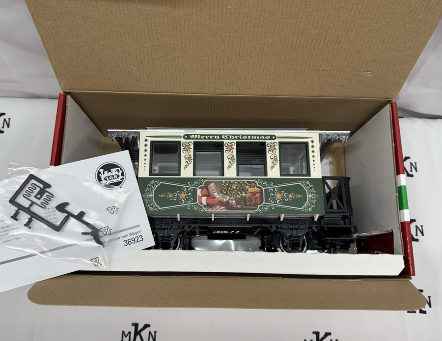 LGB 36923 Merry Christmas 2023 Passenger Car Coach G Scale Brand New