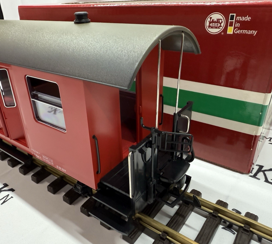 LGB 40520 DR RED Baggage Car G Scale Brand New