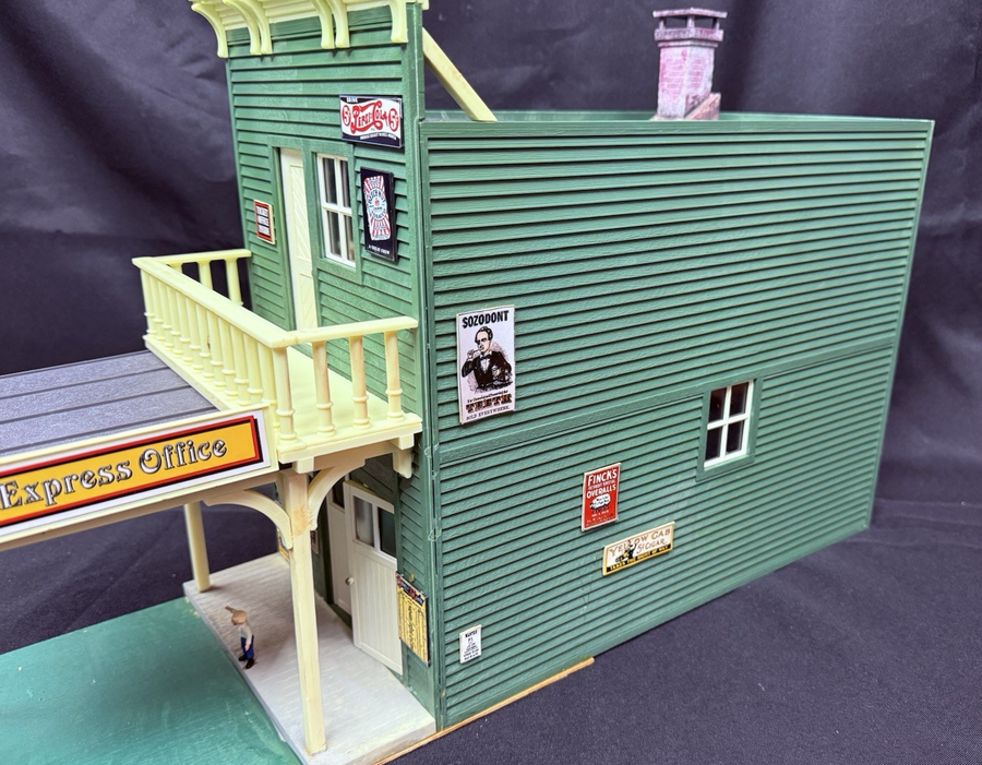 Pola LGB 1805 G Scale Old West Wells Fargo Express Office Customized Excellent