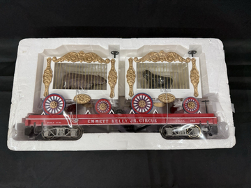 Bachmann Flat With Two Cage Cars Bear And Gorilla 98372M G Scale
