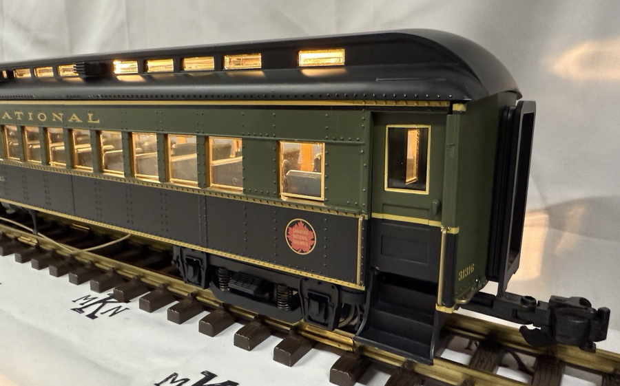 Aristo Craft 31316 Canadian National Heavy Weight Passenger Car G Scale LN